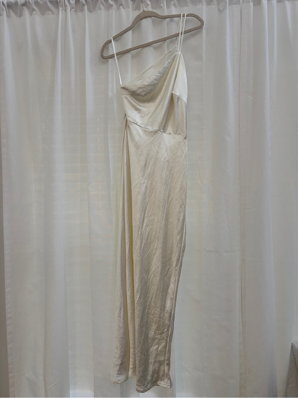 Selfie Leslie Cream One-Shoulder Slip Dress